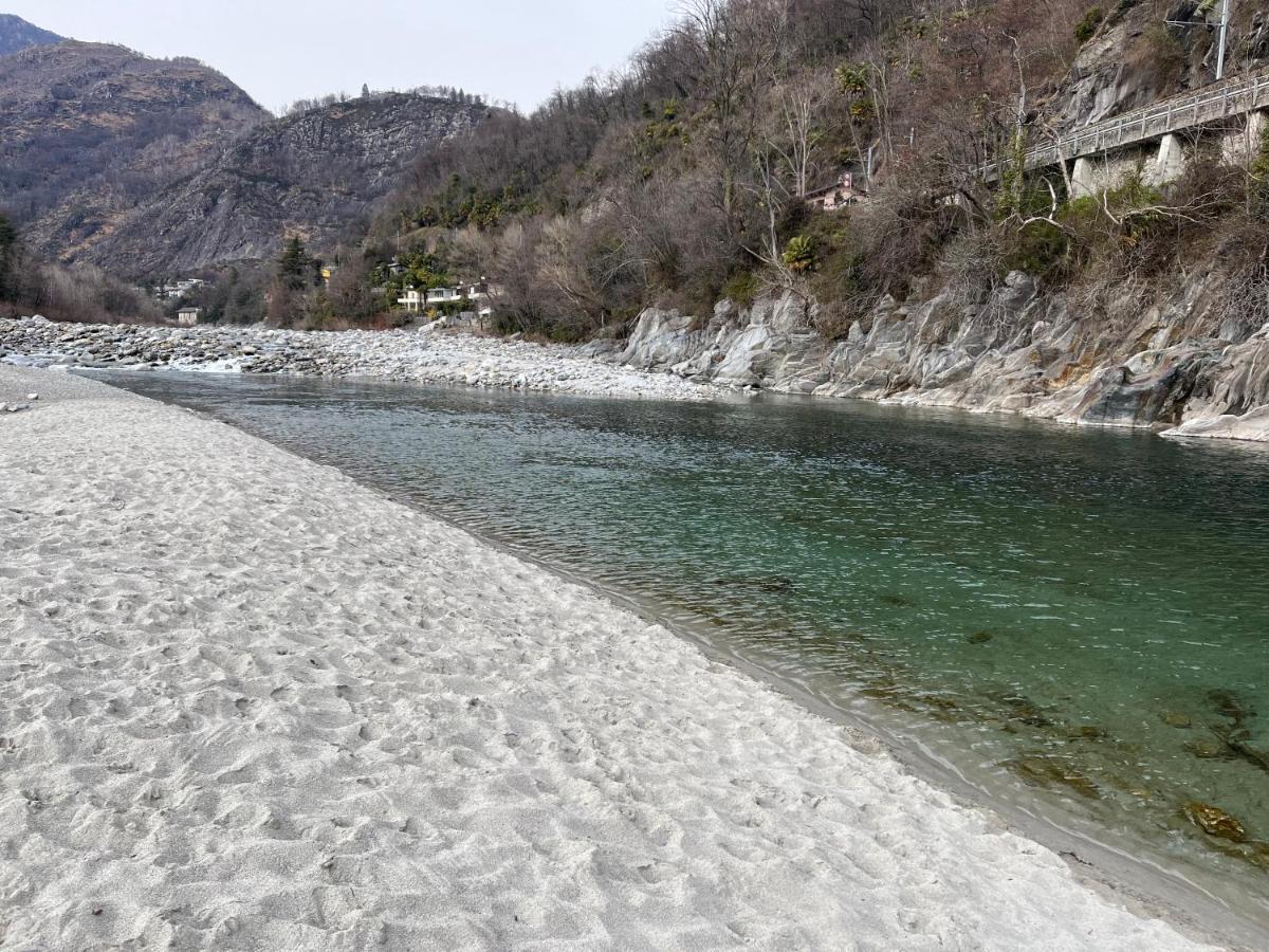 Blue River Losone Bagian luar foto